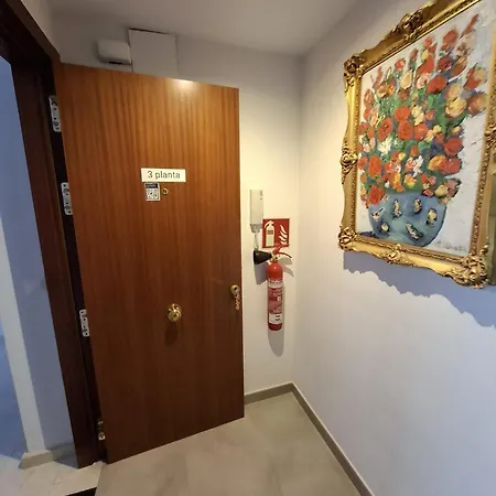 Centrum 4 *